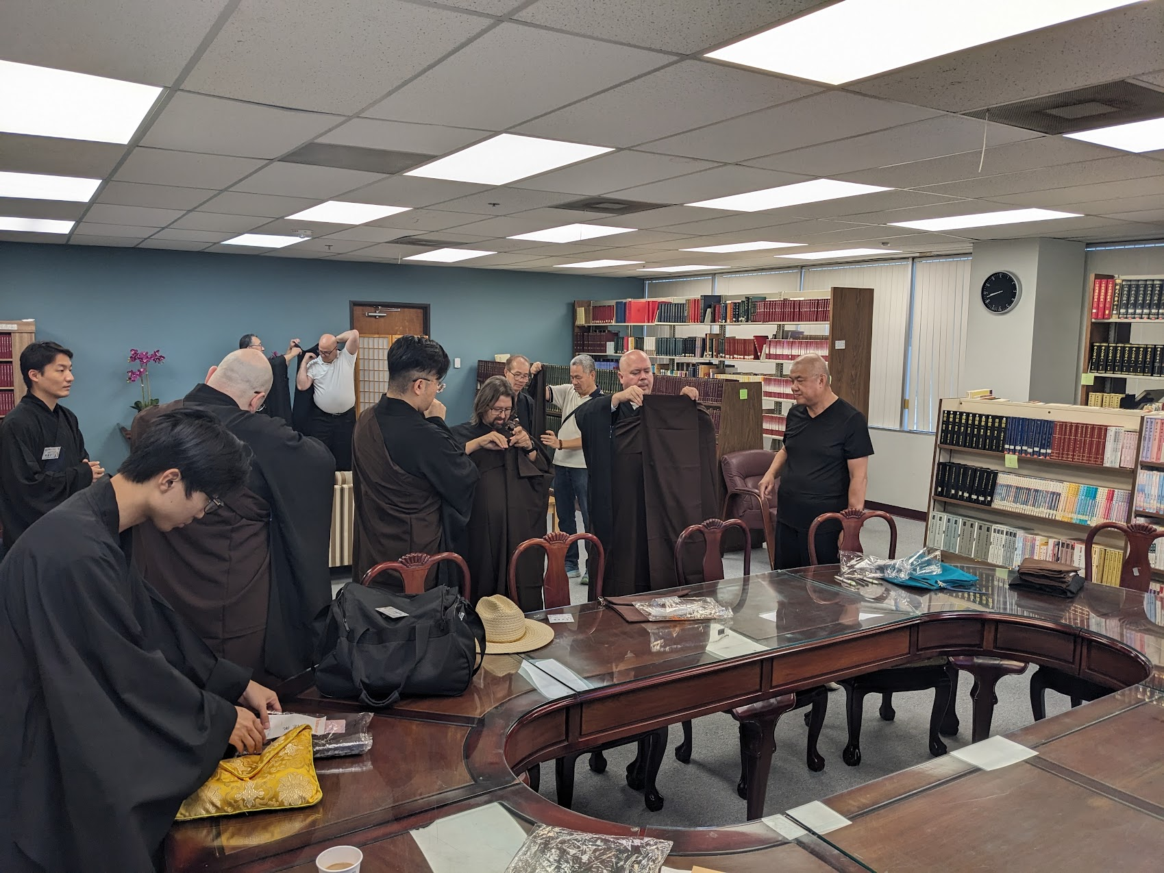 Austin Xiang Yun Temple Devotees Travel to Dallas to Take Precepts and Find Inner Peace at Venerable Hui Kai's Lecture